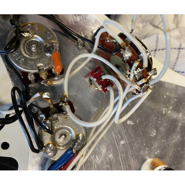 (BRUGT) Fender Stratocaster Standard 1991